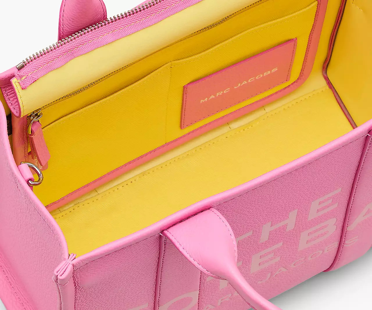 THE LEATHER MEDIUM TOTE BAG- Petal Pink