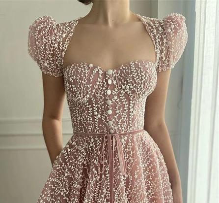 Vestido~ Hojas de Pedrería con Botones Champagne