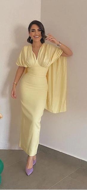 Vestido~ Entallado con Capa Amarillo