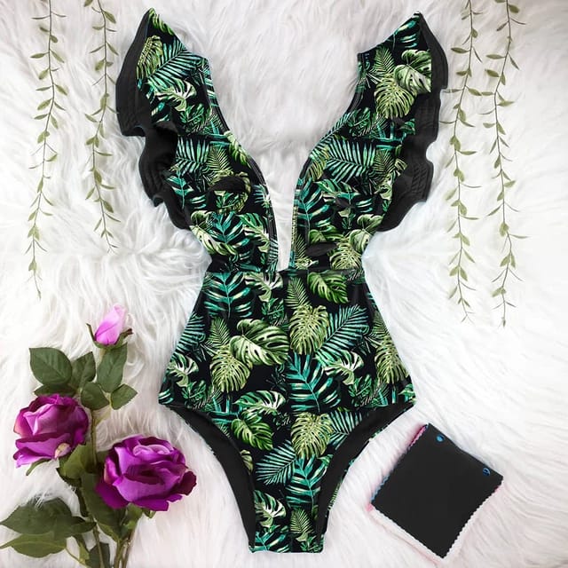 Traje de Baño~ Completo Olanes Escote en "V" Hojas Negro