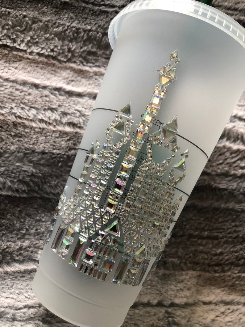 Starbucks x Disney varios personajes vaso con gemas