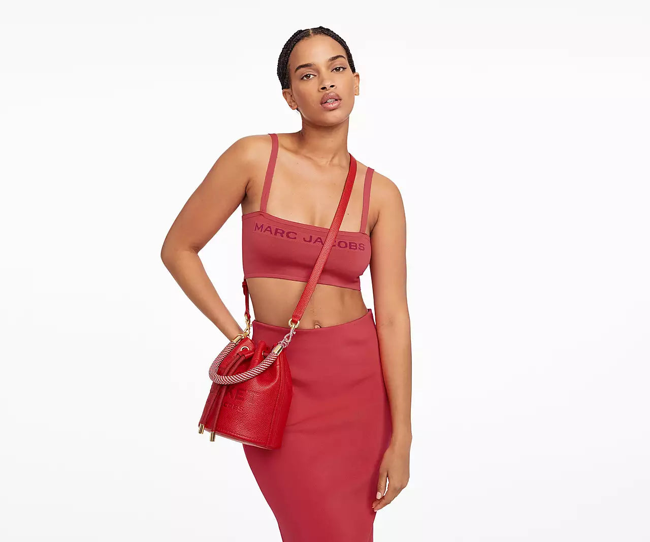 THE LEATHER BUCKET BAG- True Red