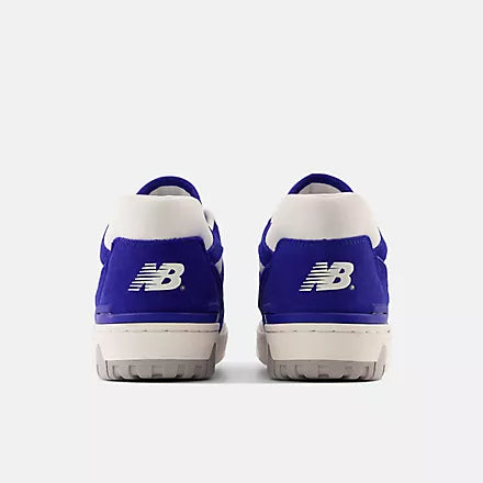 550 Royal with white