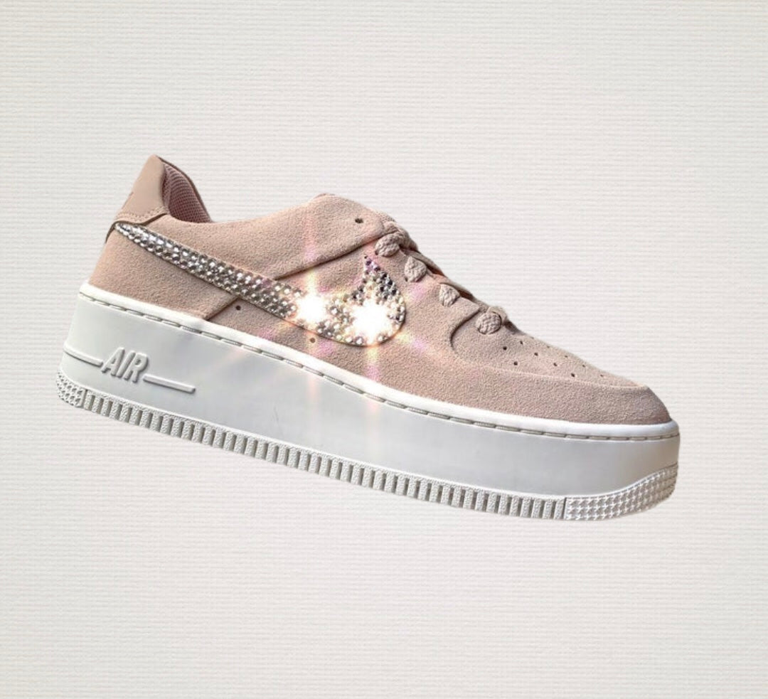 Nike Air force 1 con cristales swarovski rosas tipo terciopelo