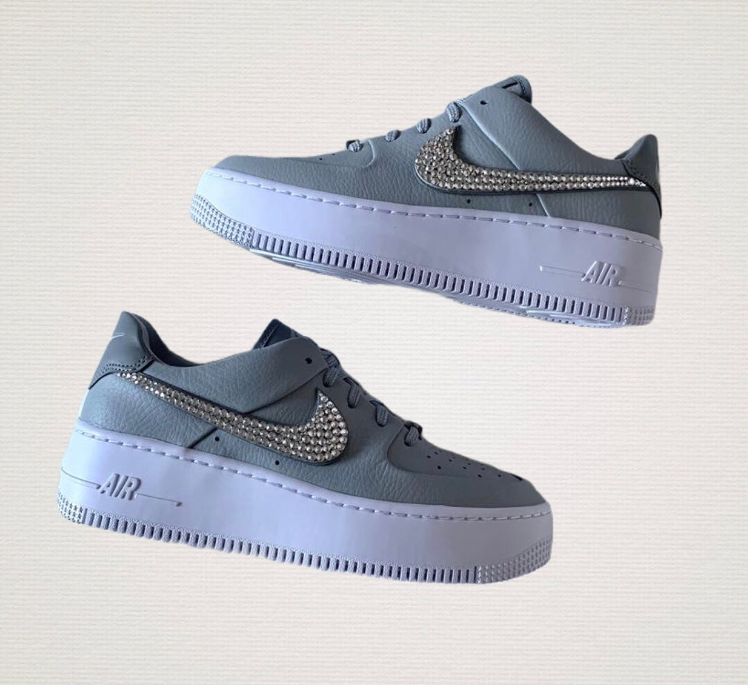 Nike Air force 1 con cristales swarovski gris