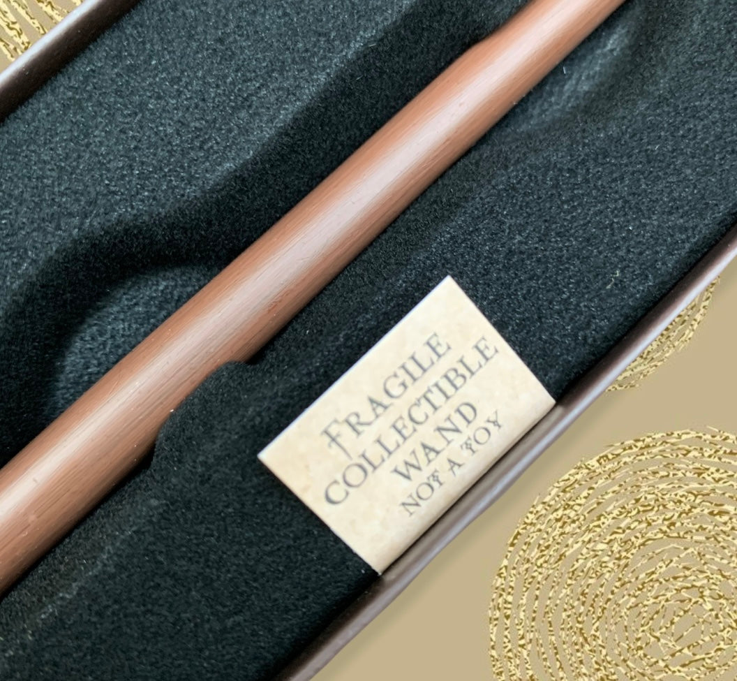 The Wizarding World of Harry Potter™ Collectible Wand - Estará en $1398