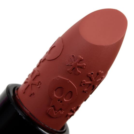 oogie boogie crème lux lipstick