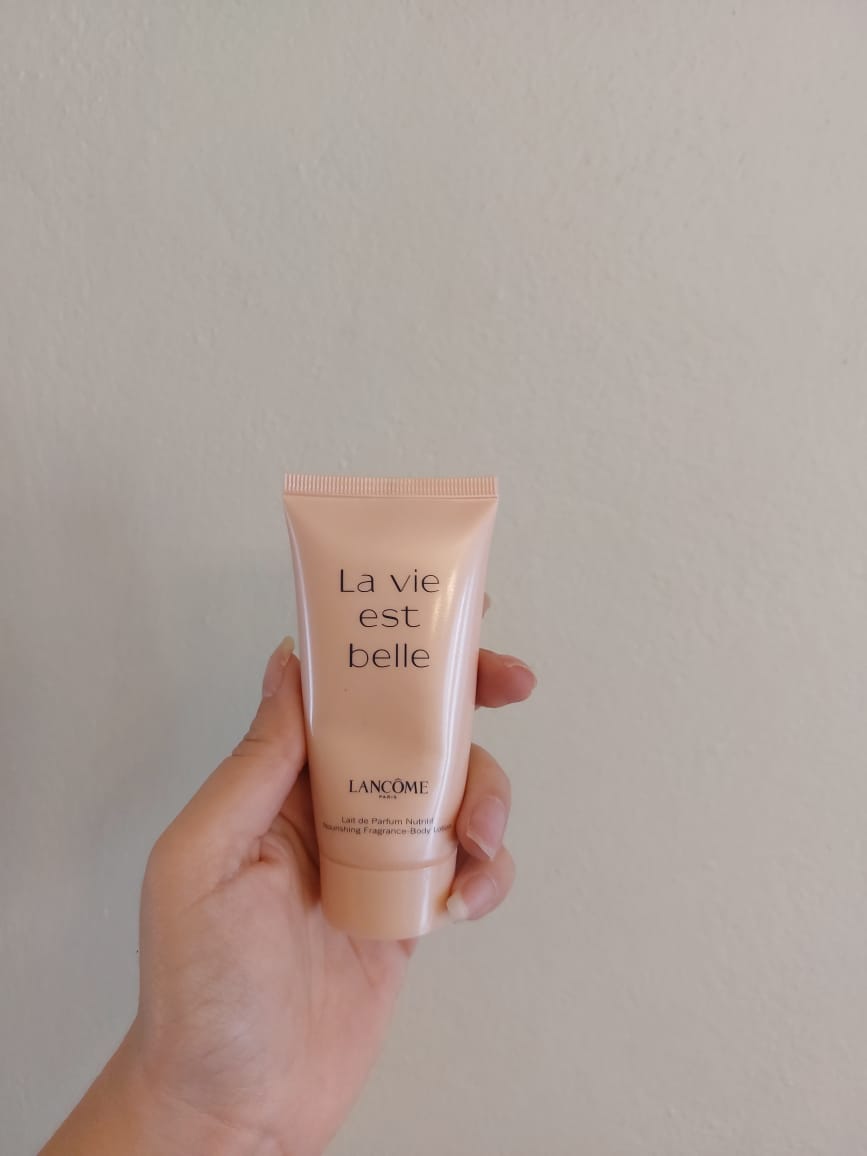 La vie est belle deals body lotion