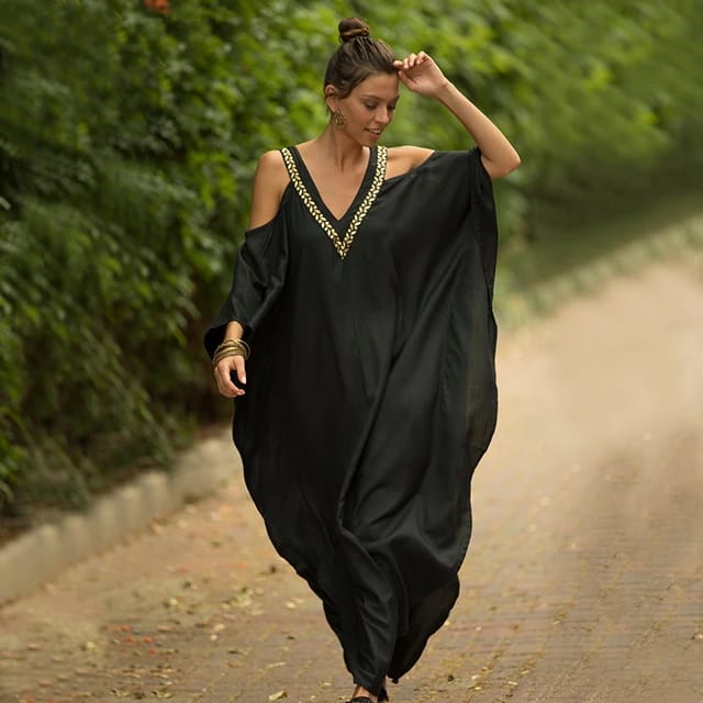 Vestido para Playa~ Negro con Pedrería Dorada