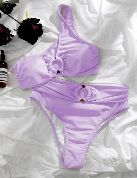 Bikini con anillo color lila