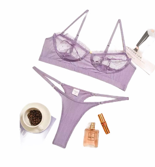 Set lencería semi transparente con detalle metálico lila