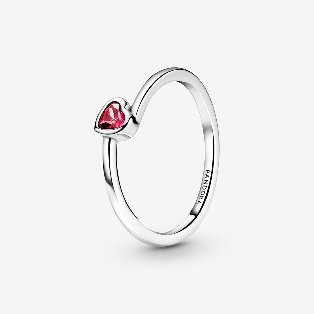 Red Tilted Heart Solitaire-Anillo