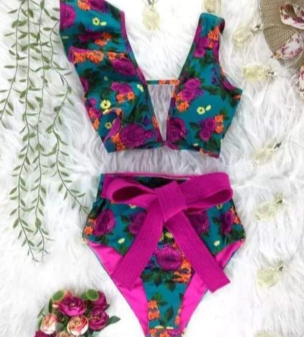 Traje de Baño~ Bikini Asimétrico Flores Moradas