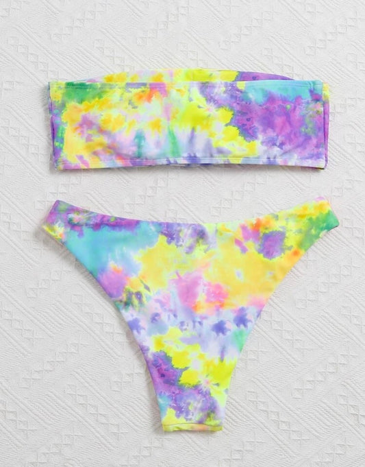 Bikini conjunto con top rectangular tie dye amarillo