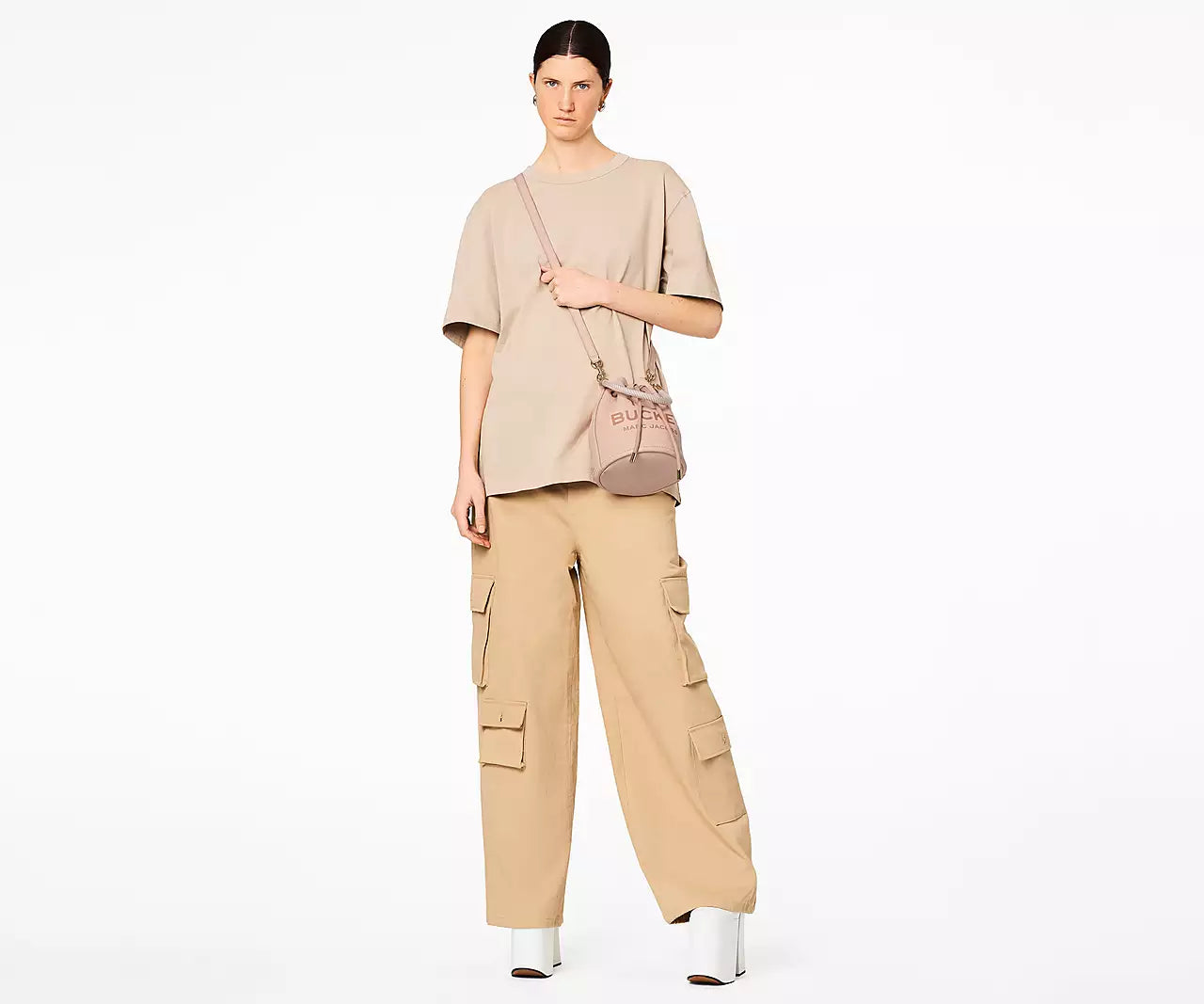 THE LEATHER BUCKET BAG- Rose