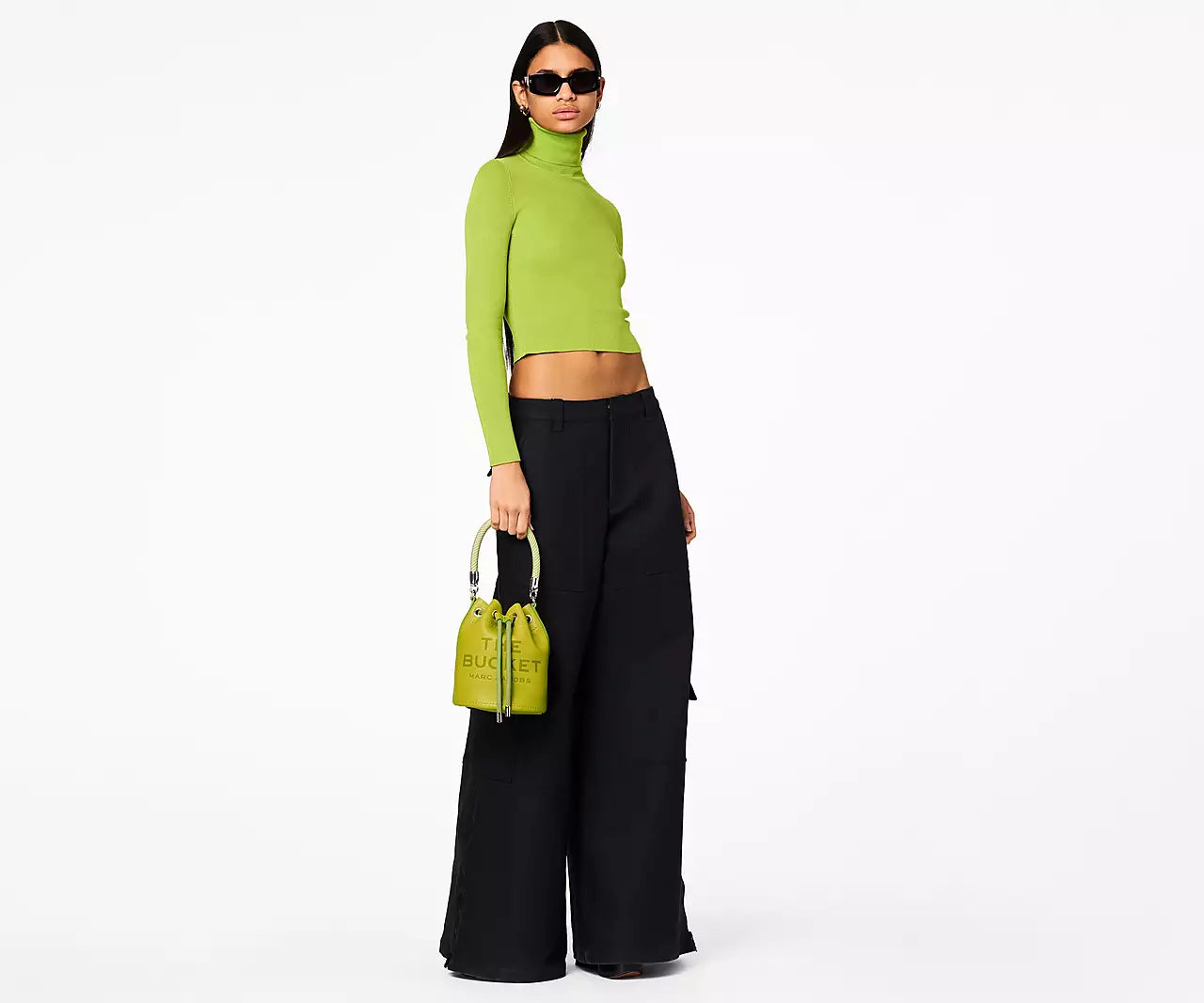 THE LEATHER BUCKET BAG- Citronelle