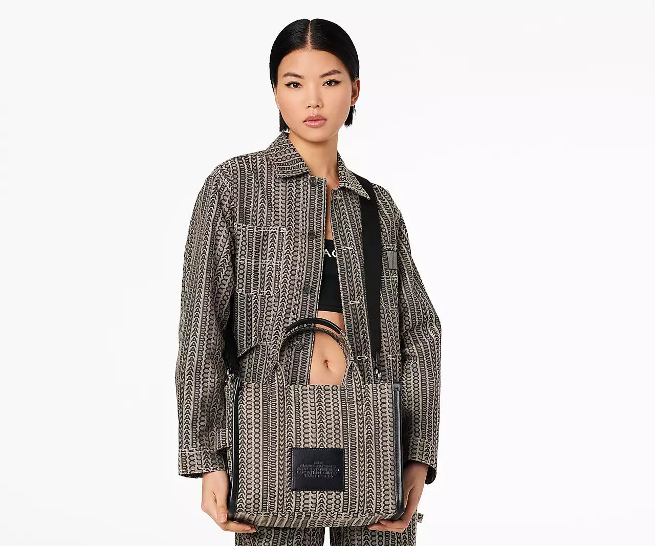 THE MONOGRAM MEDIUM TOTE BAG