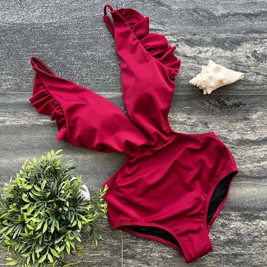 traje de baño completo con cuello de V rojo