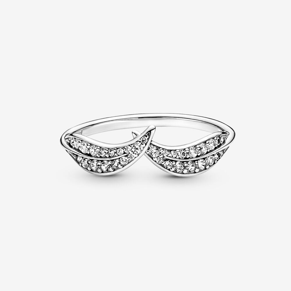 Sparkling Leaves Ring