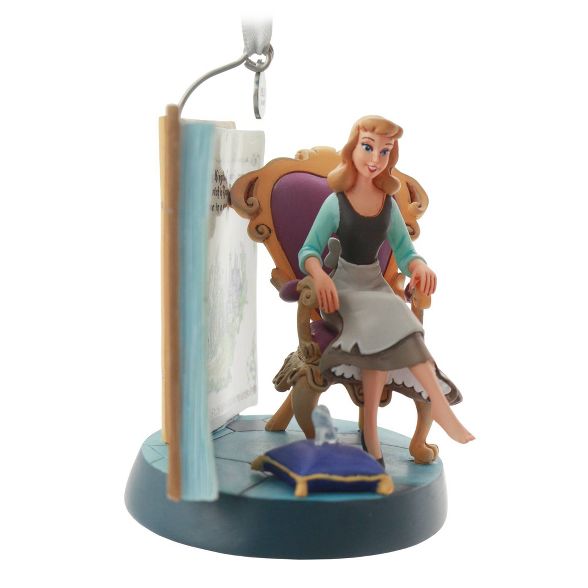 DISNEY ornamento Cenicienta sentada