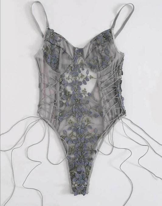 Body teddy de encaje con cordón-Gris