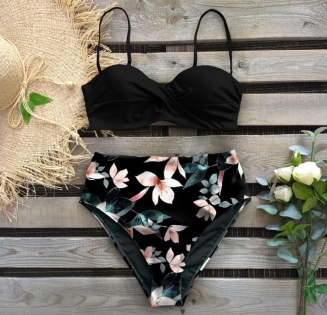 Traje de Baño~ Bikini Bandeau Negro Flores