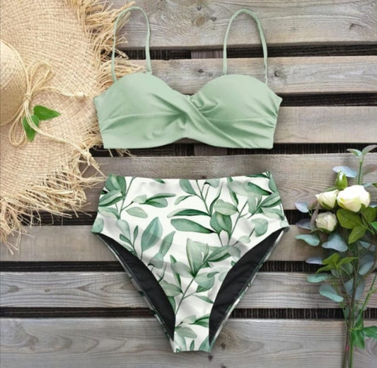 Traje de Baño~ Bikini Bandeau Verde Hojas