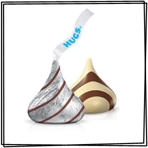 Hugs White Creme Share Pack