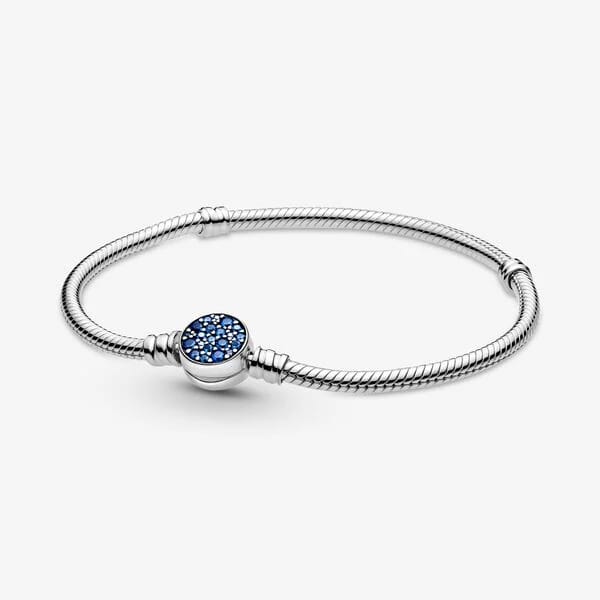 Sparkling Blue Disc Clasp-Brazalete