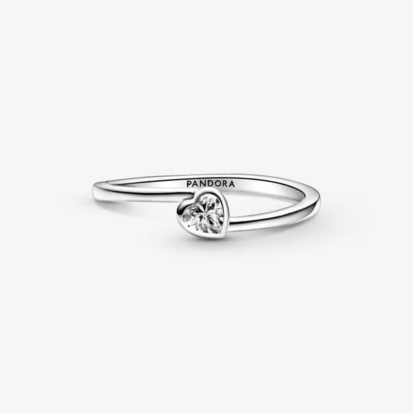 Clear Tilted Heart-Anillo