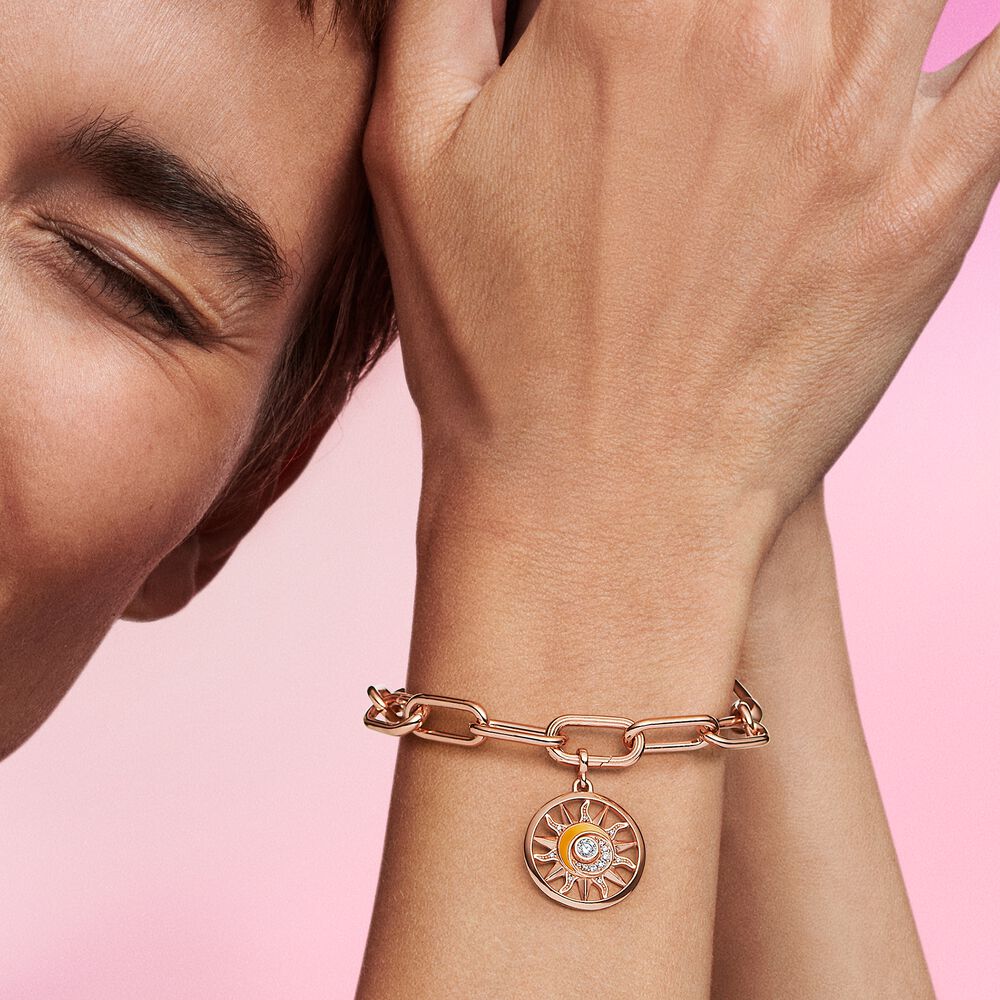 Pandora ME Sun Power Medallion