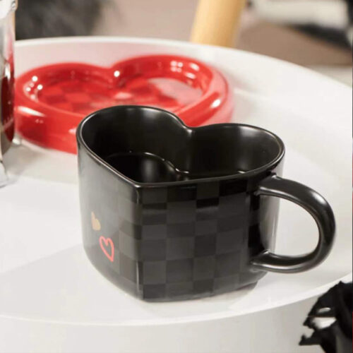 Chess Series Heart Black Ceramic Mug Cup